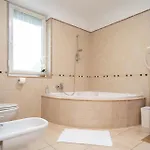 Budapest Wellness * Erd