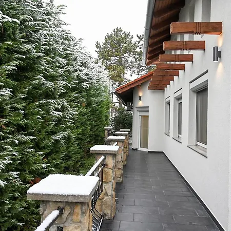 Budapest Wellness Erd