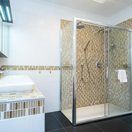 Budapest Wellness * Erd