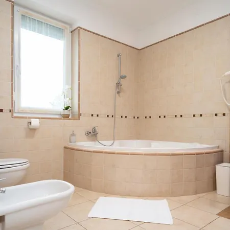 Budapest Wellness * Erd